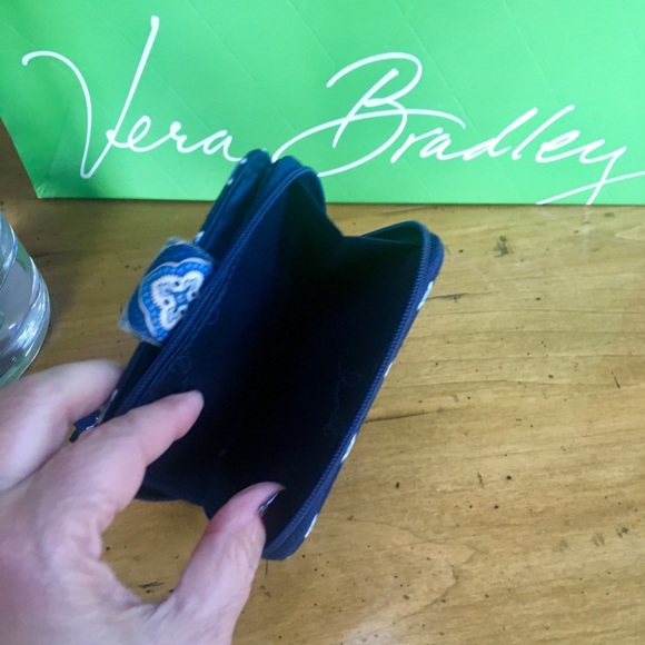 Vera Bradley navy fold over snap wallet - Picture 4 of 5